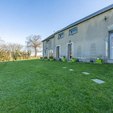 Le Petit Pre Terrace & Private Parking *