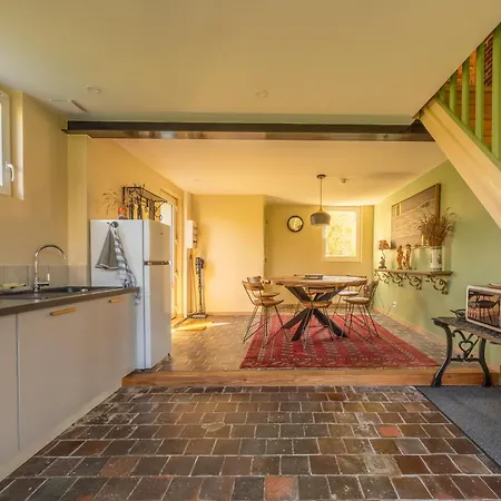 בית נופש Le Petit Pre Terrace & Private Parking Saonnet