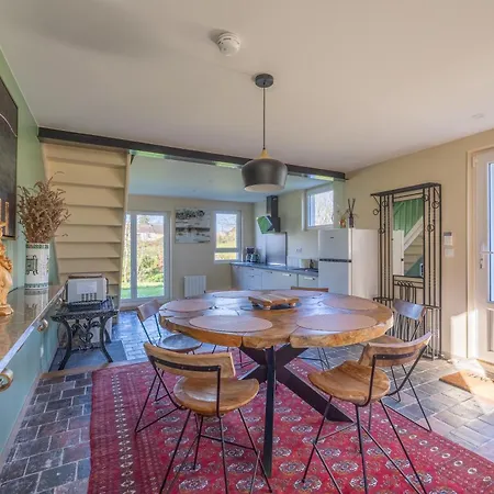 Le Petit Pre Terrace & Private Parking