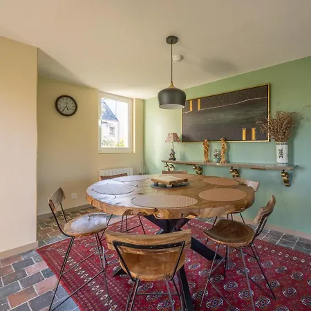 Le Petit Pre Terrace & Private Parking *