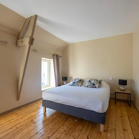 Le Petit Pre Terrace & Private Parking Nyaraló Saonnet