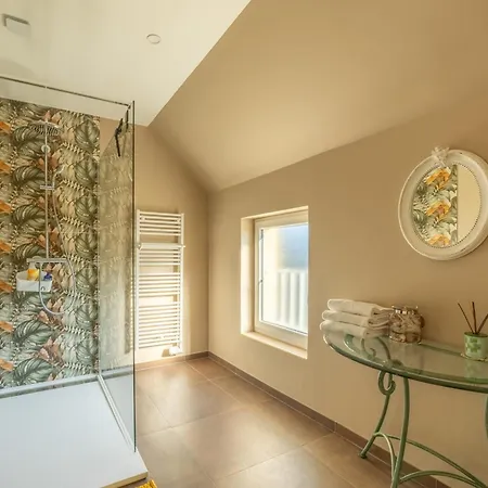 Nyaraló Le Petit Pre Terrace & Private Parking *