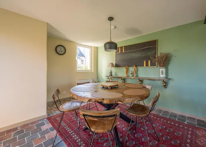 Le Petit Pre Terrace & Private Parking *