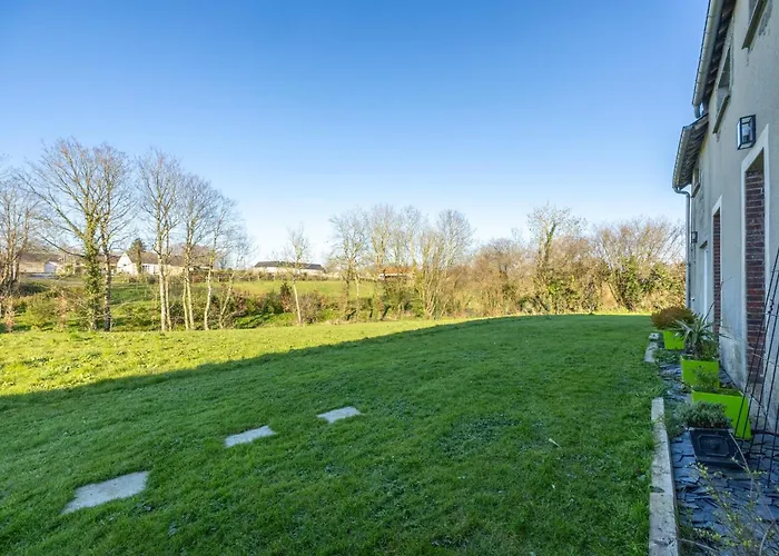 Le Petit Pre Terrace & Private Parking Holiday home Saonnet